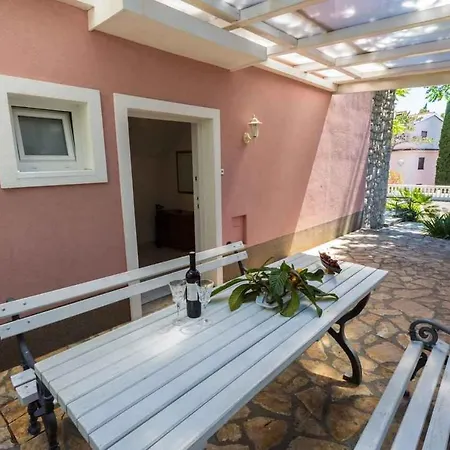 Three-bedroom In Ii *