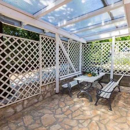 Three-bedroom In Ii بيت للعطل