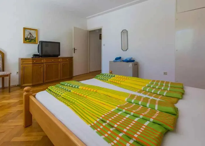 Three-bedroom In Ii * تْسْغيكفانِتْسا