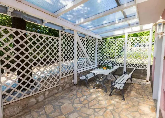 بيت للعطل Three-bedroom In Ii