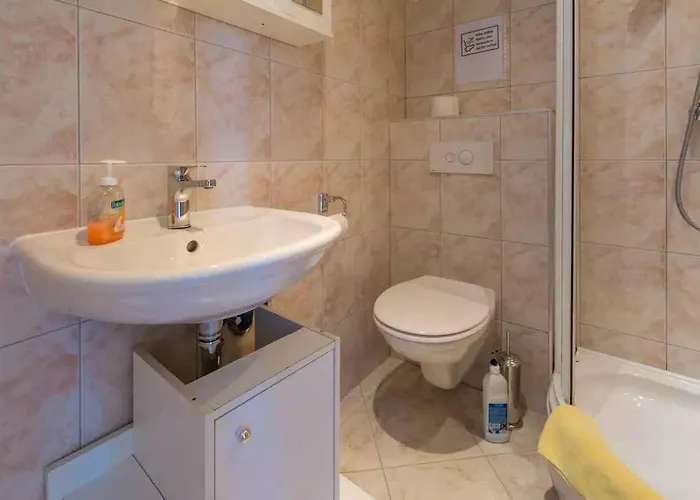 Three-bedroom In Ii Nyaraló Crikvenica