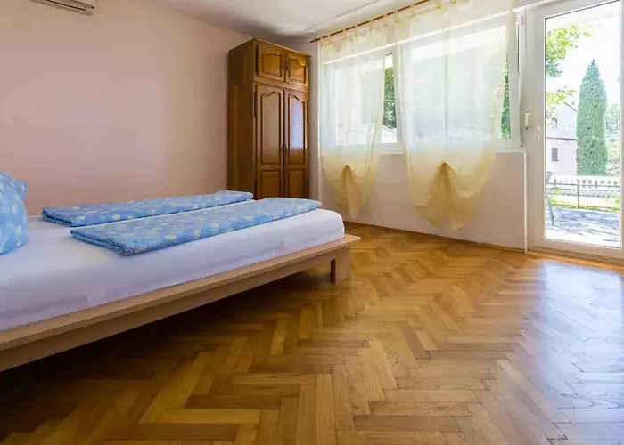 Nyaraló Three-bedroom In Ii Crikvenica