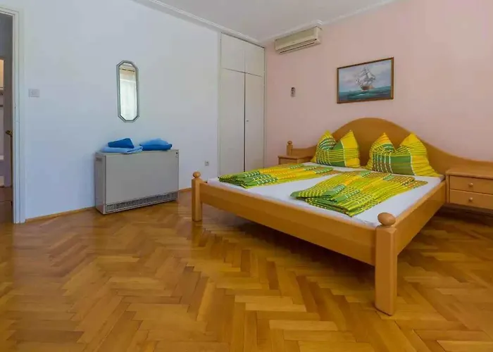 Three-bedroom In Ii Crikvenica