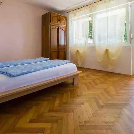 Feriehus Three-bedroom In Ii Crikvenica