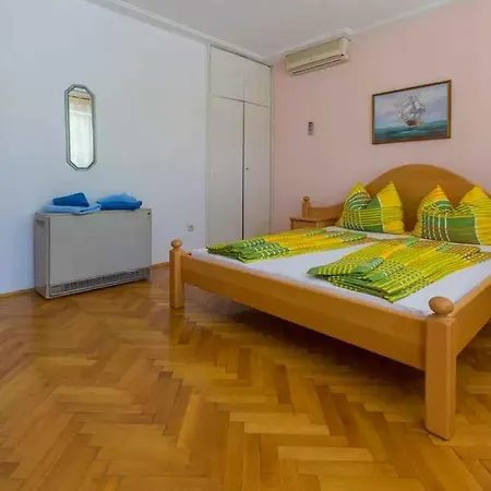Three-bedroom In Ii Crikvenica