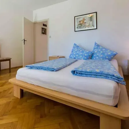 Three-bedroom In Ii Feriehus