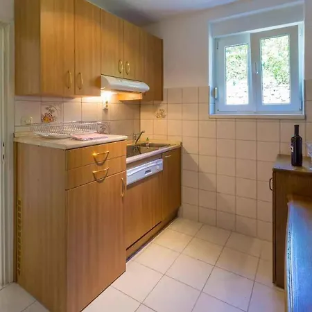 Feriehus Three-bedroom In Ii Crikvenica